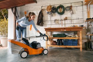 Stihl RMA 235 - składany uchwyt